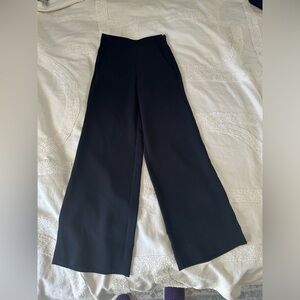 Wilfred Black Wide leg dress pants- size 0